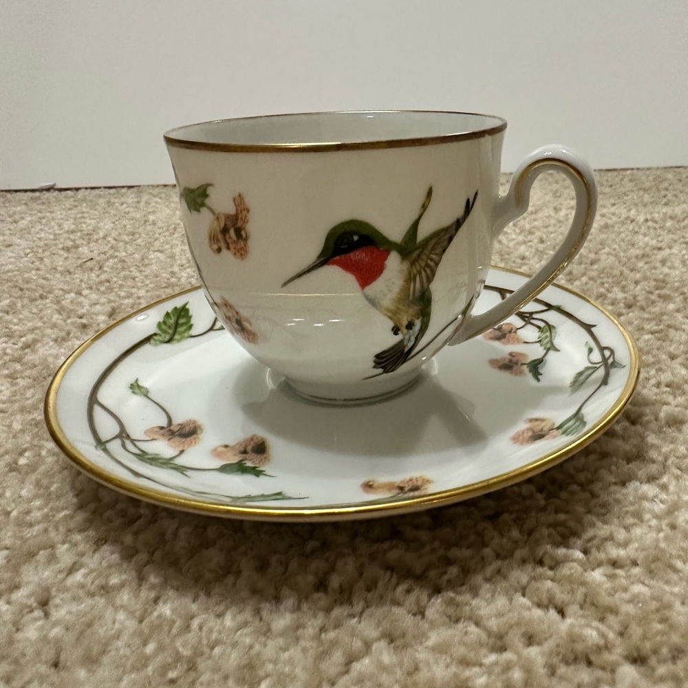 Set of 6 Hummingbirds of the World tea cups & saucers